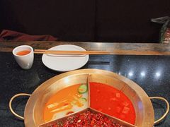 -周师兄大刀腰片火锅(洪崖洞旗舰店)