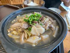 -石磨豆花家常菜·牦牛排土火锅