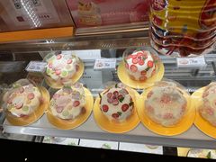 -花花卷卷·鲜食蛋糕(静安久光百货店)