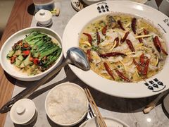 -渔语鱼新川菜Bistro(万象天地店)