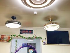 大堂-艾力江和田馕坑烤肉店