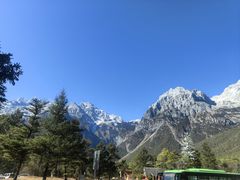 -玉龙雪山游客服务中心