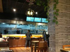 -哇蛙牛功夫面渝都料理(龙阳广场店)