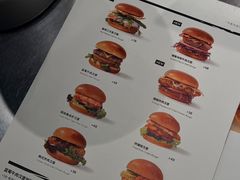 -M Stand(南京新街口金鹰店)