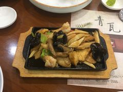 -青瓦餐厅·生鱼片·韩园烤肉(西塔店)