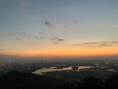 -紫金山山顶公园
