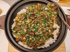 -品海楼·大连海胆锅贴馆(东港店)