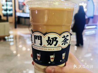 不喝奶茶的我也被这家店圈粉了！