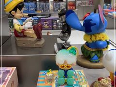 -泡泡玛特POPMART(蓝色港湾店)