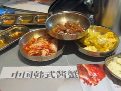 -草家酱蟹炭火烤肉店(珲春南路一店)