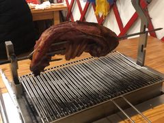 -欢乐牧人蒙古炭烤羊腿(四平路店)