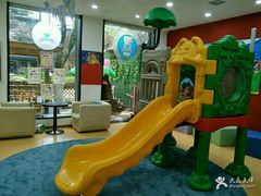 -美吉姆国际儿童发展中心(红谷滩绿地缤纷城中心)