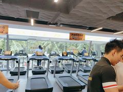 -超鹿运动(达信大厦店)