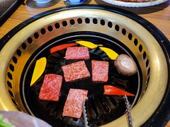-炼火烤肉店
