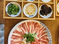 -桥香园云南过桥米线(红龙井店)
