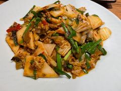 -麦麦山云南菜(复地活力城店)