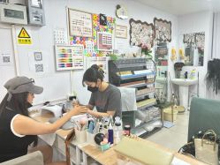 -1+轻奢美甲美睫穿戴甲店