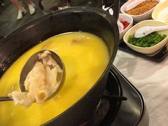 -鲜入围煮花胶鸡海鲜火锅