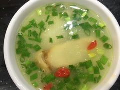 -南渝食府.墨脱石锅松茸鸡