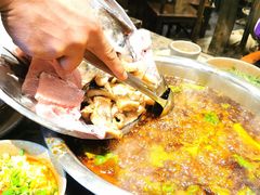 -肖肖酸萝卜鱼火锅(总店)