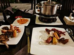 -三亚湾海居铂尔曼度假酒店