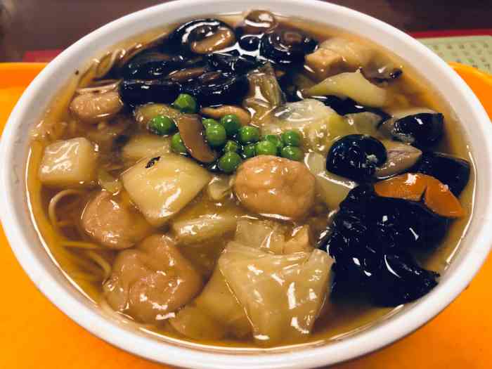 静安寺素面馆-"静安寺扩充后就没再吃过他家的素面了.读.