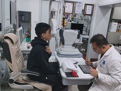 -豪门视光·星趣控·蔡司依视路眼镜代理商(中央大街店)