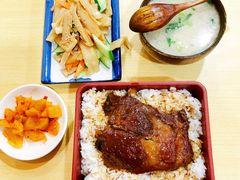 香焖排骨饭-和风拉面