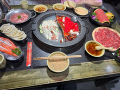 -宽板凳老灶火锅(台湾街店)