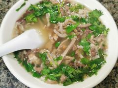 羊杂汤-清真喜兰老丁羊汤特色小吃