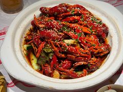 -肥肥虾庄·金牌油焖大虾(汉街SKP店)