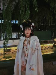 -一揽芳华汉服旗袍体验馆(拙政园店)