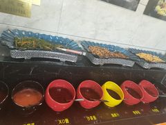 -德天肥牛海鲜火锅(龙吟坊店)