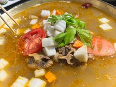 -顶顶汤火牛排火锅·经典铜锅涮肉