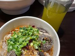 老北京爆肚粉-方砖厂69号炸酱面·烤鸭(前门鲜鱼口店)