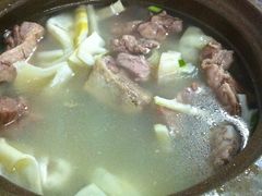 馄饨老鸭煲-老品芳