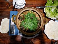 -食爺炭炉鸡煲·烧烤