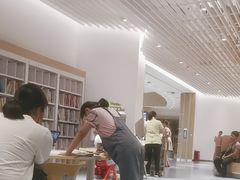 -广州市白云区图书馆