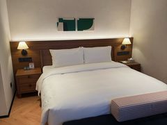 -米漾酒店(深圳会展中心岗厦地铁站店)