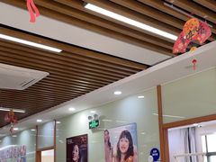 -茂菊口腔连锁(浦东南路店)