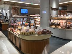 面包甜点陈列柜-山崎面包(静安久光店)