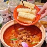 火遍魔都的牛腩煲火锅富天添开新店啦！