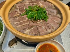 腾越牛肉锅-一坐一忘云南菜(卓悦中心)