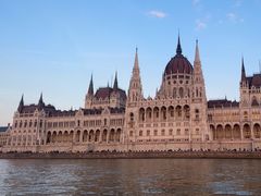 -多瑙河畔鞋履雕塑