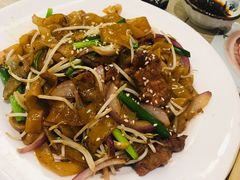 干炒牛河-茶港·点心·啫啫煲(范湖万达广场店)