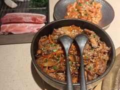 -蚂蚁洞·烤肉大营地(上海静安大悦城店)