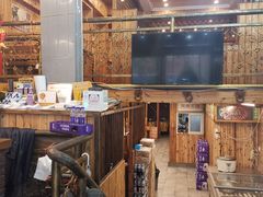 大堂-老东镇啤酒屋海鲜加工·蒸汽海鲜·海鲜烧烤(台东店)