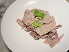 -吴越荣记苏州菜·松鼠桂鱼100%活鱼现做(月光码头店)