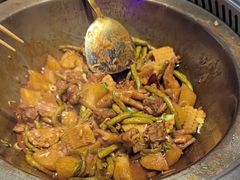 -山河屯铁锅炖(哈西站店)