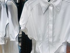 -URBAN REVIVO(上海中庚漫游城店)